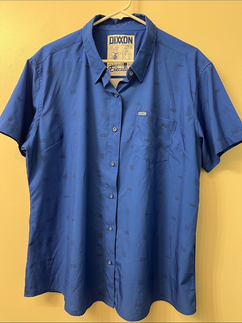 DIXXON Short-Sleeve Button-Down Shirt in Royal Blue with Tonal Print